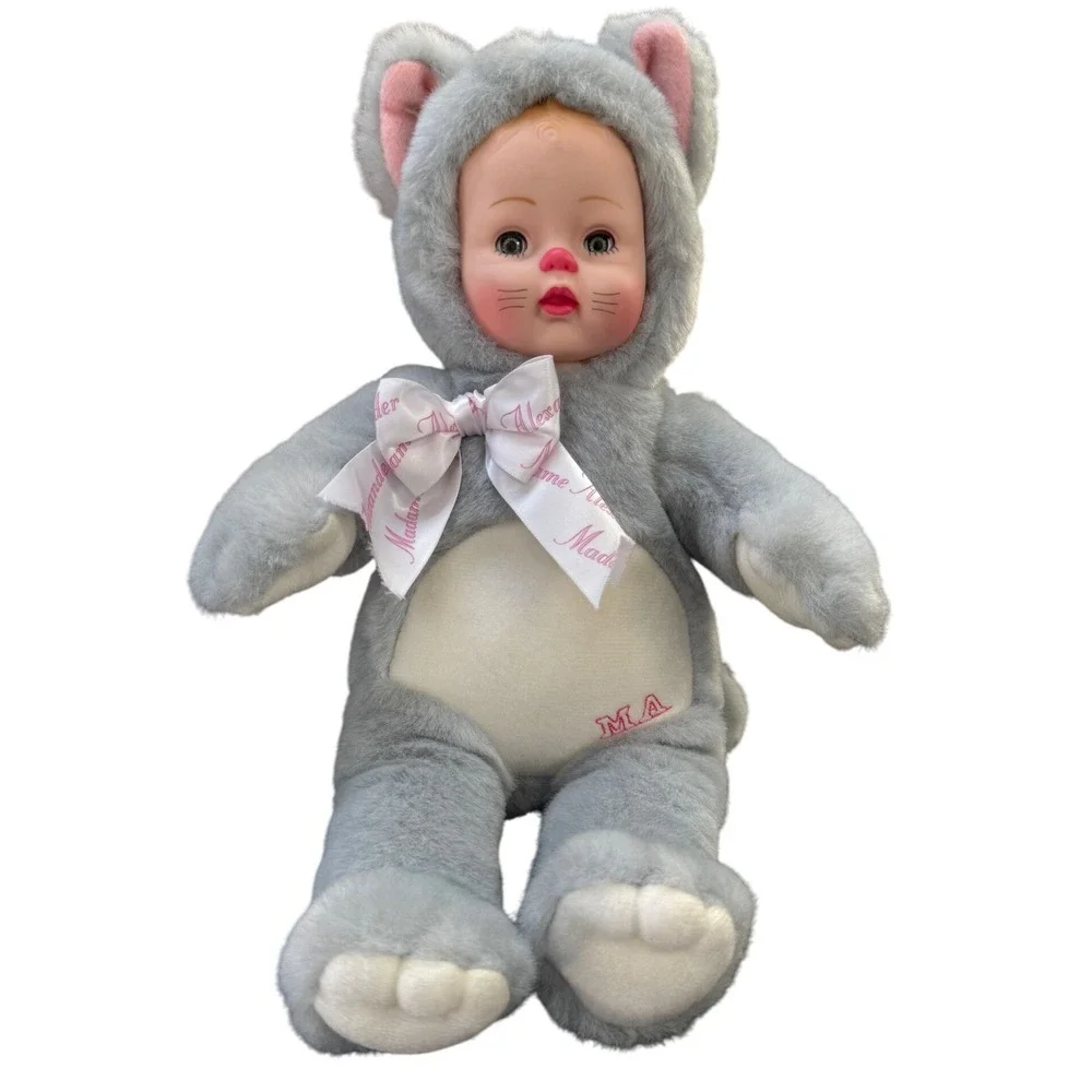 Madame Alexander Hug‎ Me Kitty Plush Doll Silver Gray Costume Baby Doll 13